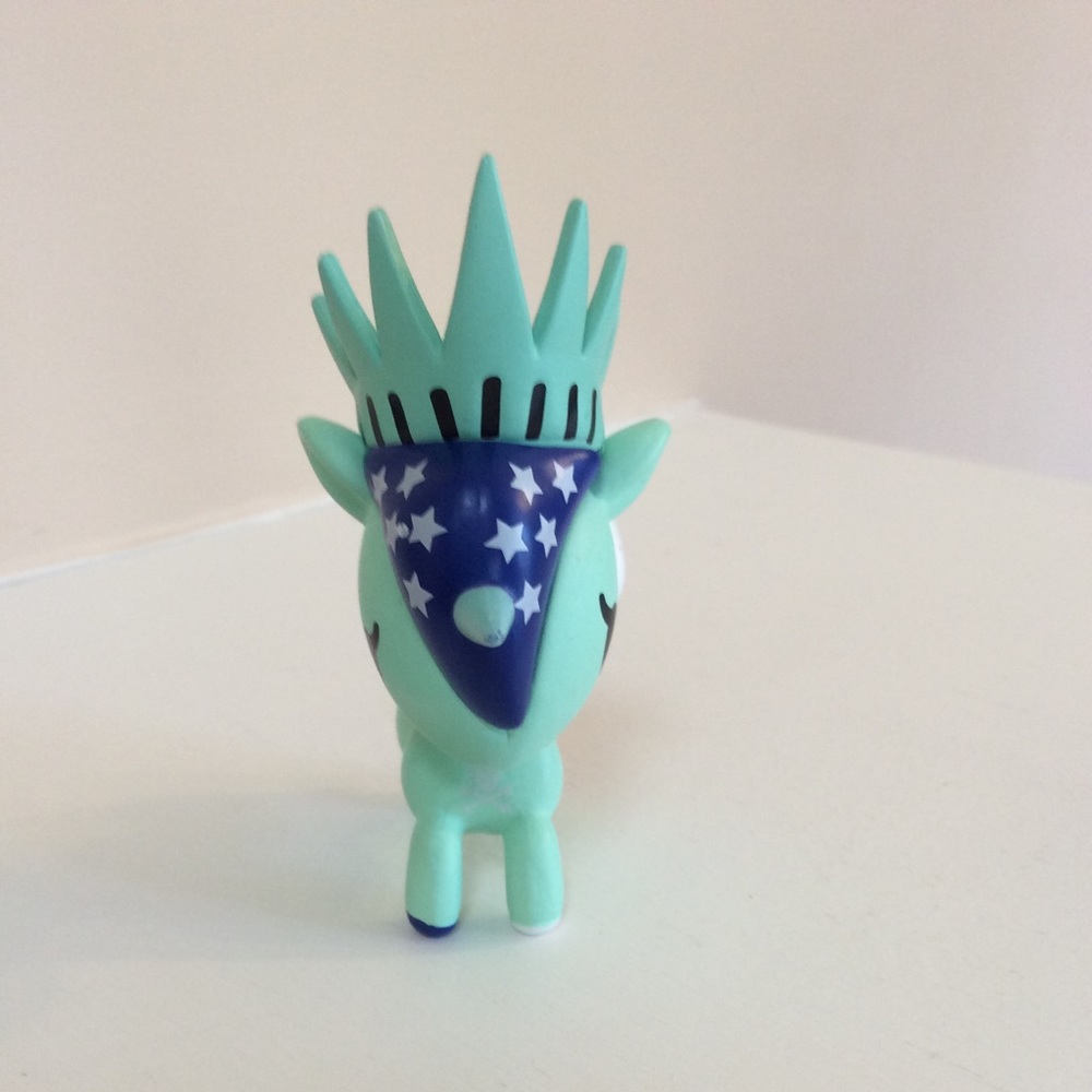 Tokidoki "Liberty" Unicorno - Series 5 - Picture 3 of 4